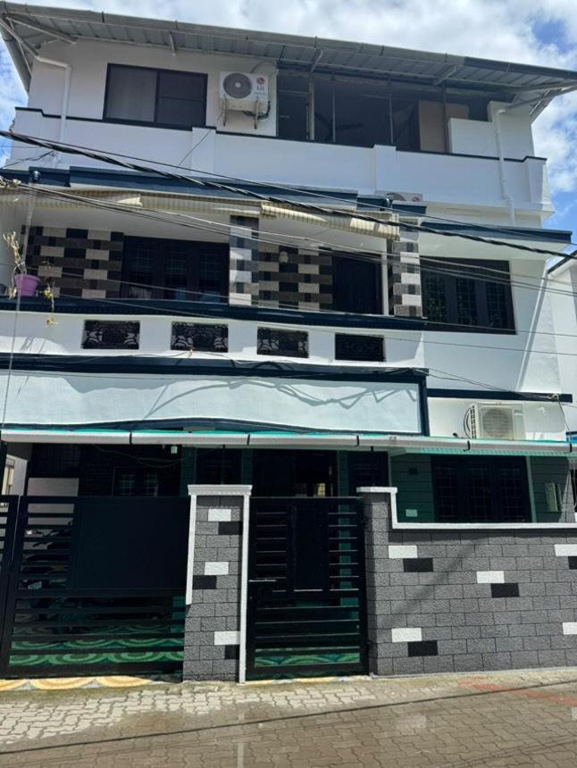 Cozy Haven Apartment Kochi Bagian luar foto
